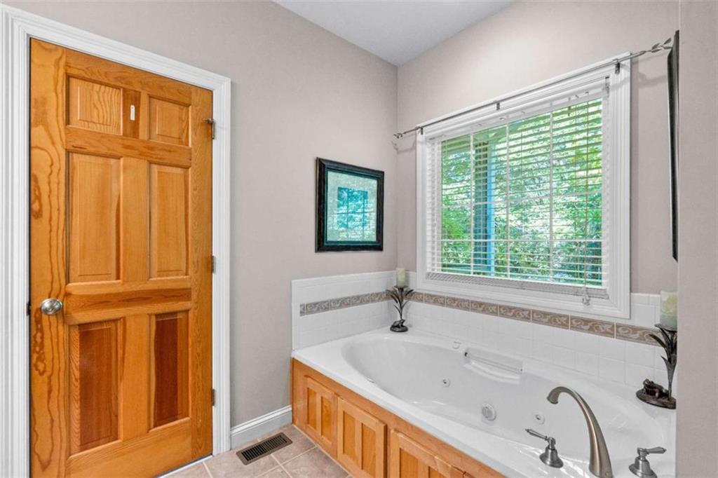 358 Muffit Property Photo 31