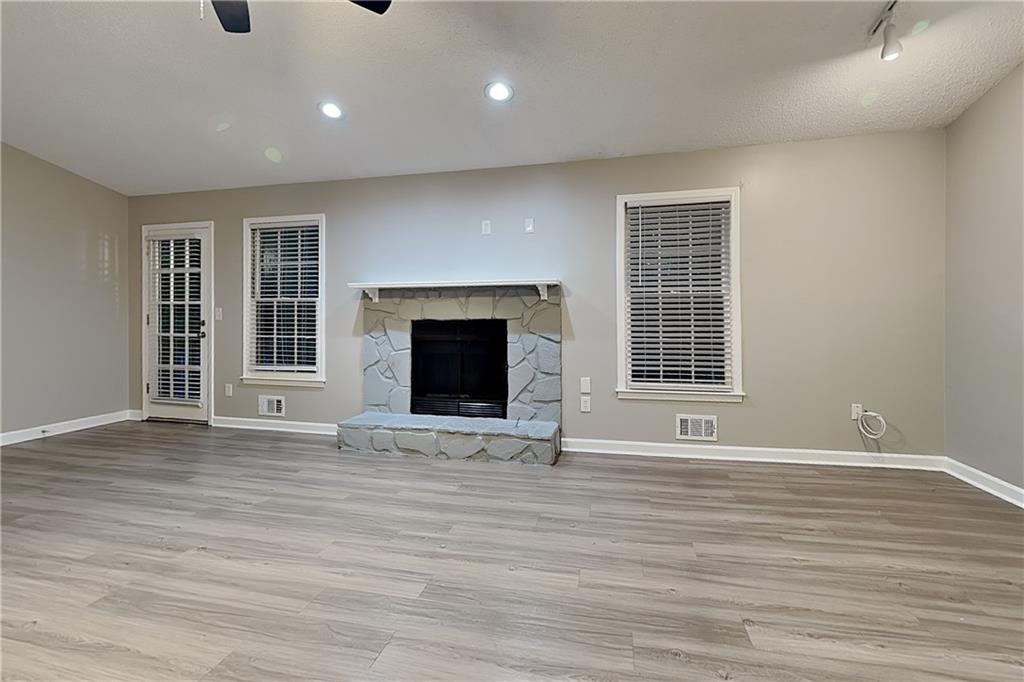 2211 Grayfield Drive Property Photo 4
