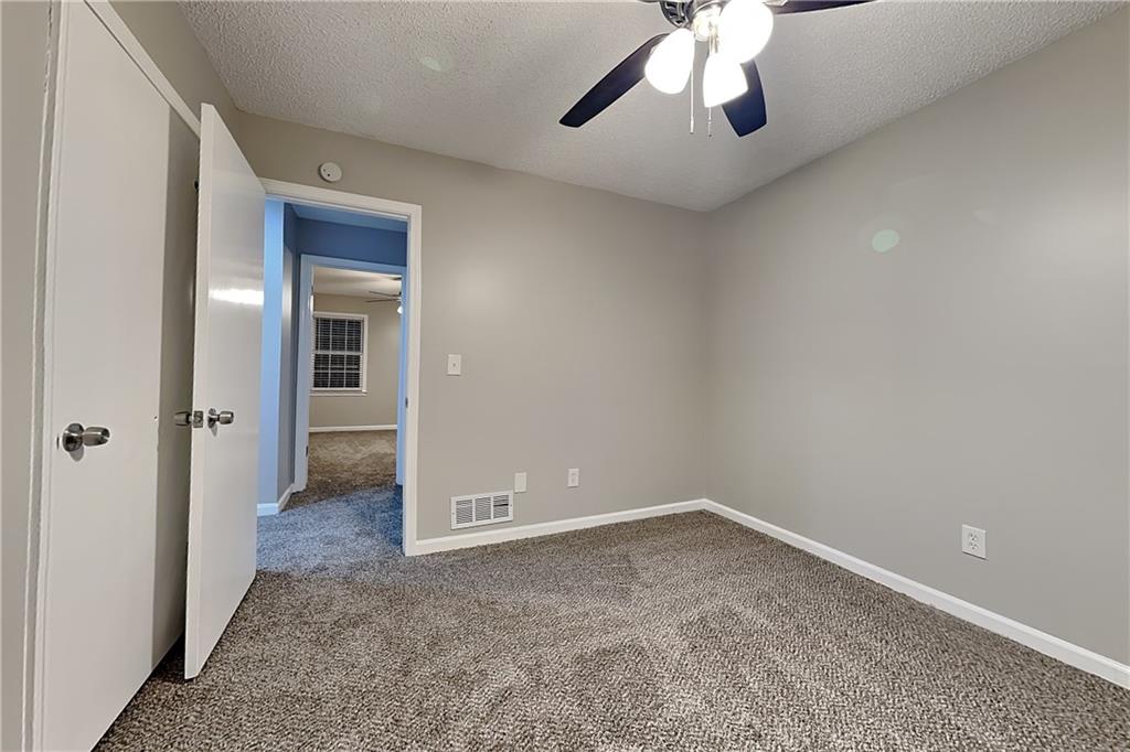 2211 Grayfield Drive Property Photo 11