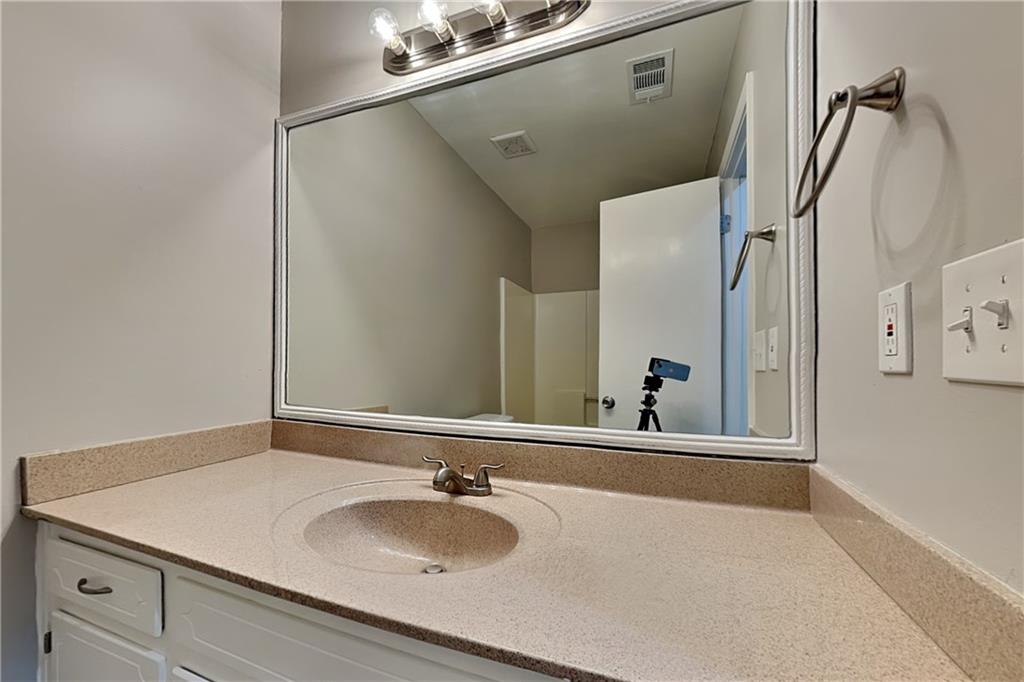 2211 Grayfield Drive Property Photo 15