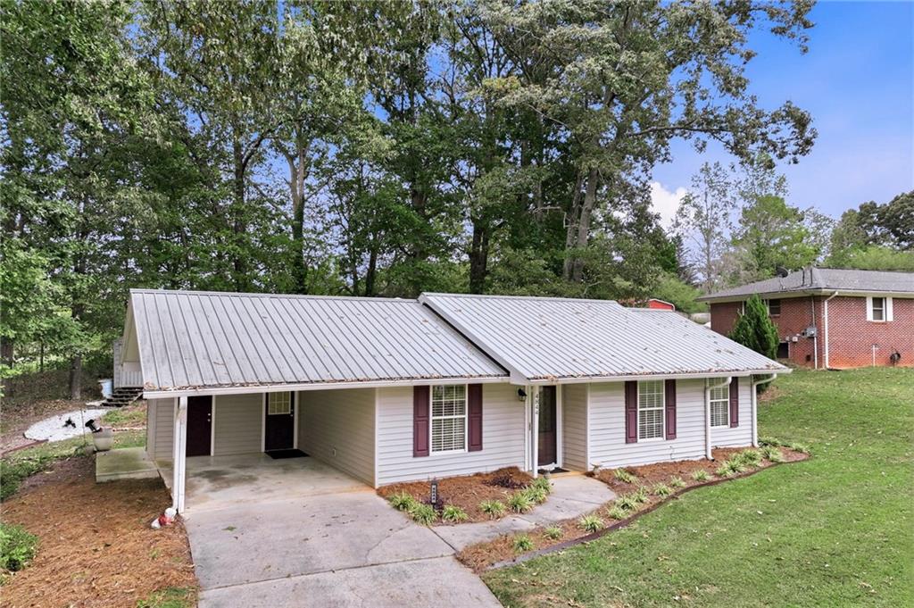 4844 Forest Boulevard Property Photo 4
