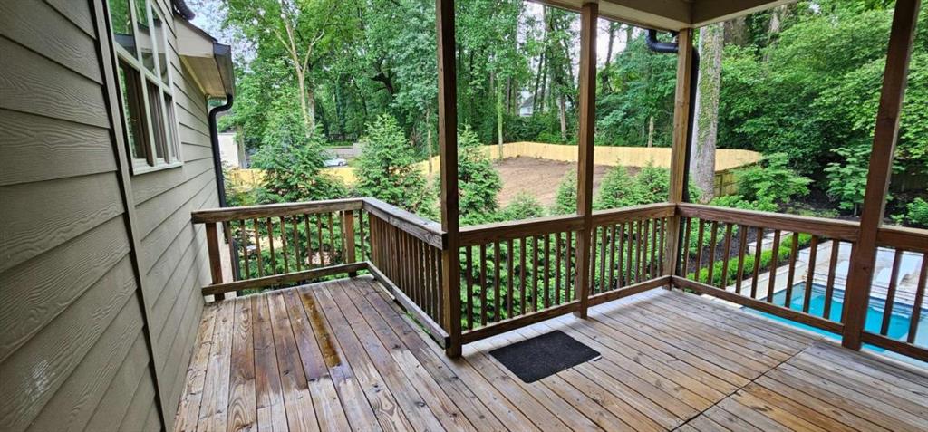 2110 E Roxboro Road E Property Photo 13