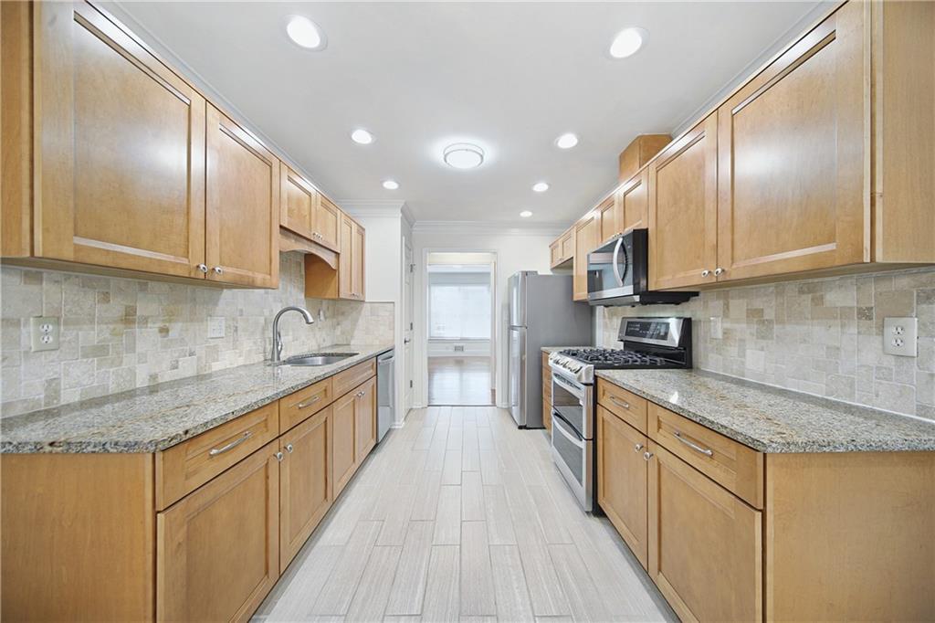 3067 Hillsong Circle Property Photo 3
