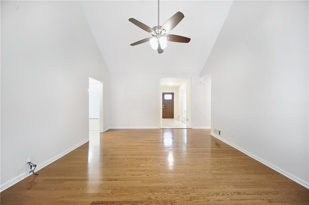 3067 Hillsong Circle Property Photo 6