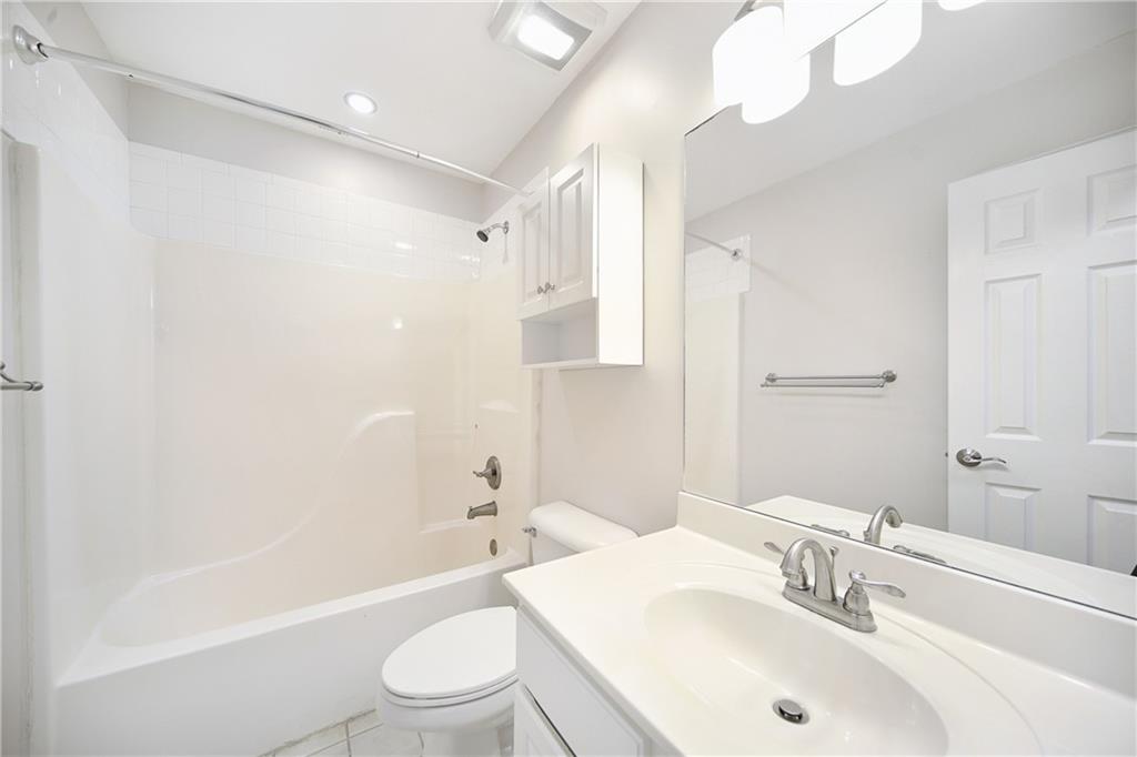 3067 Hillsong Circle Property Photo 32