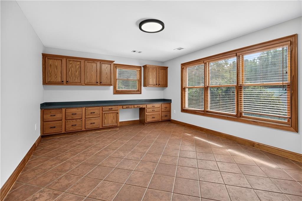 221 Valley Way Property Photo 15