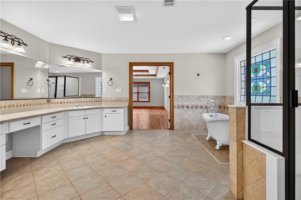 221 Valley Way Property Photo 28