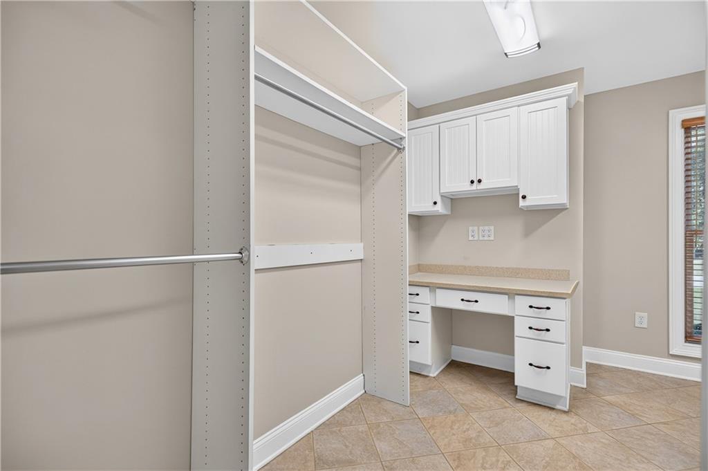 221 Valley Way Property Photo 29