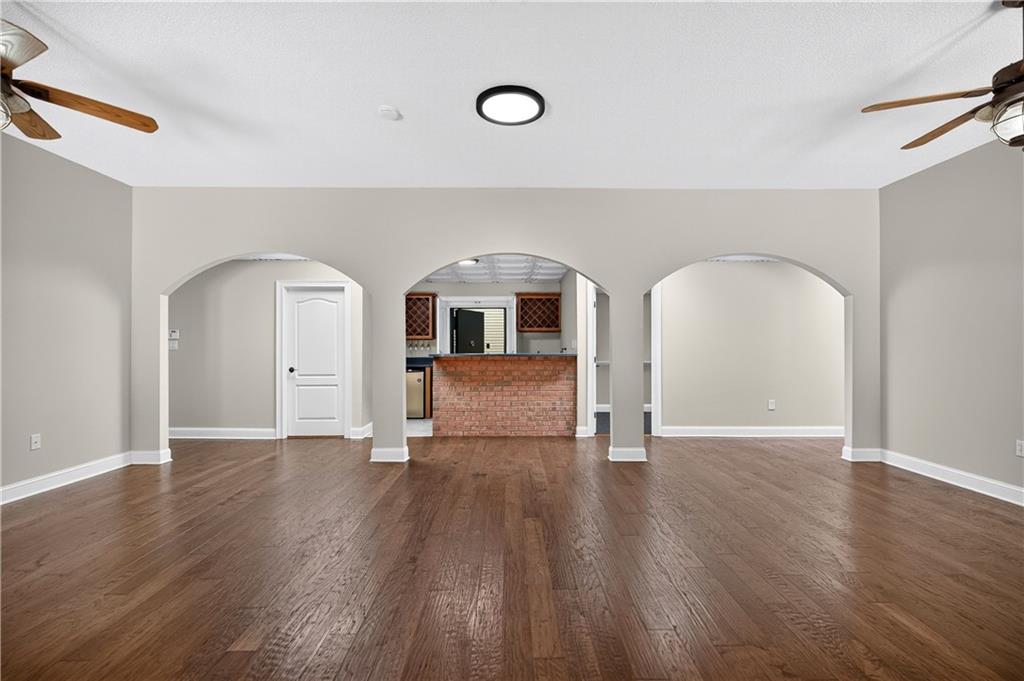 221 Valley Way Property Photo 34