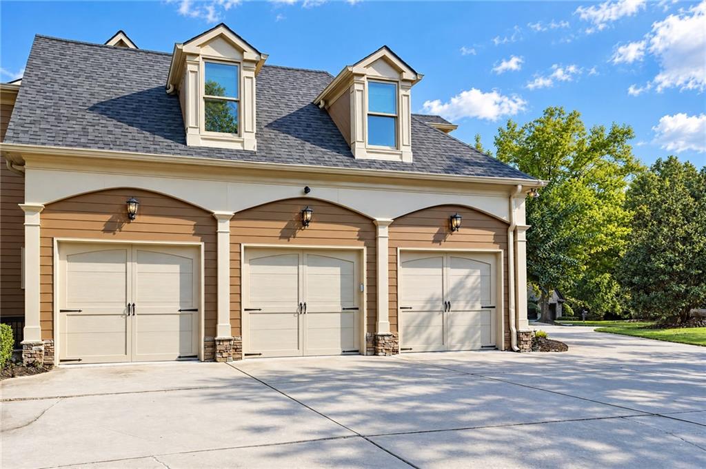6225 Random Winds Bluff Property Photo 4