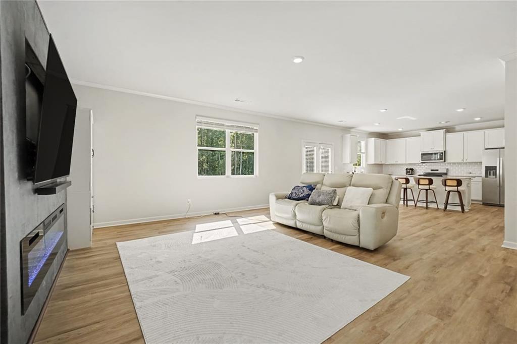 90 Hampton Terrace Property Photo 5