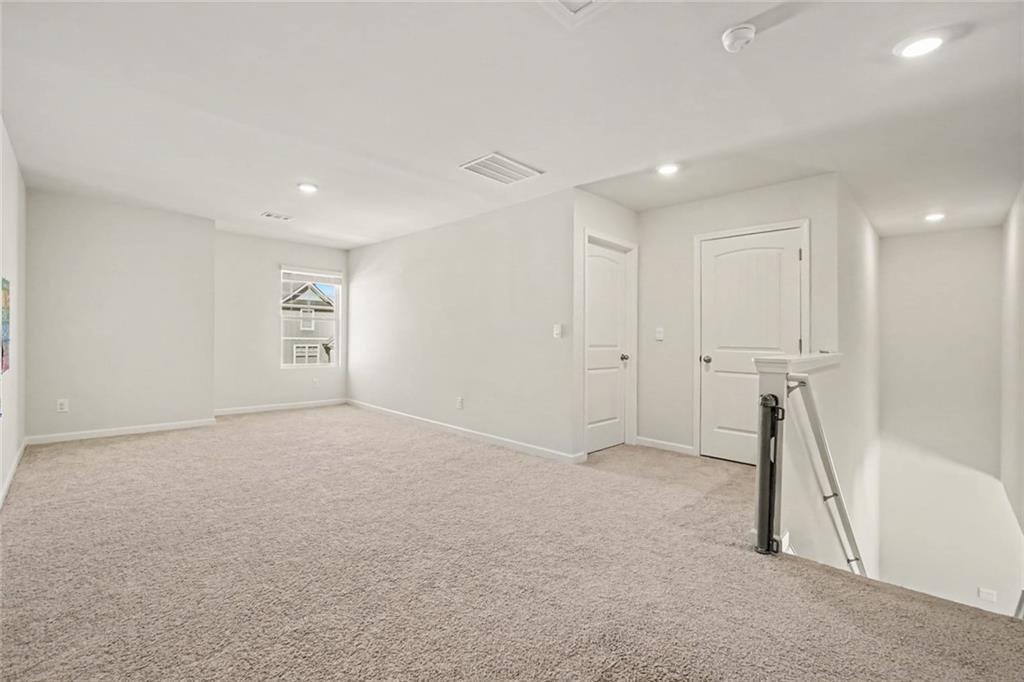 90 Hampton Terrace Property Photo 12