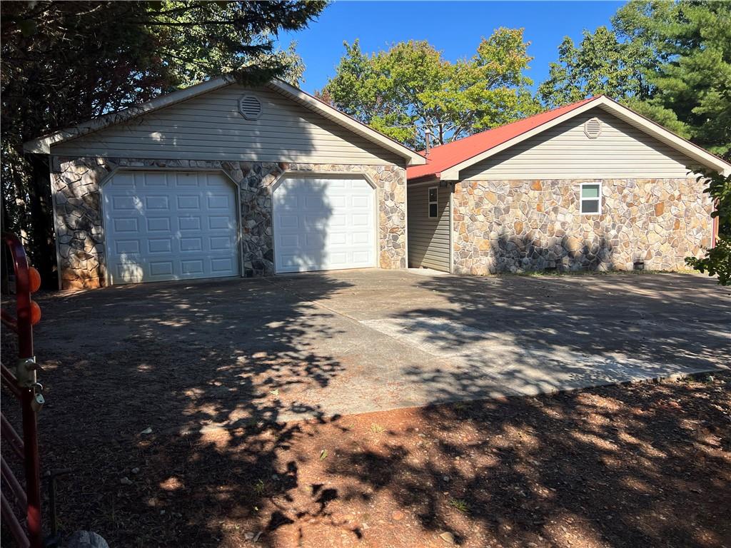 395 Skylark Way Property Photo 19