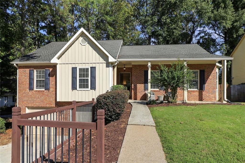 4860 Hampton Square Drive Property Photo 2