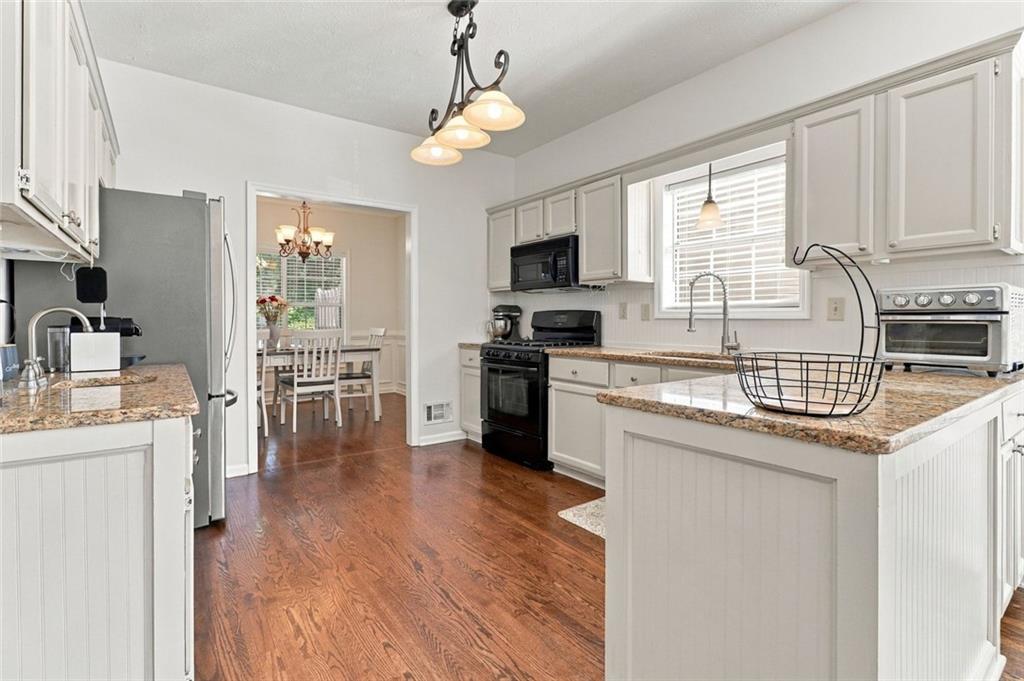 4860 Hampton Square Drive Property Photo 13