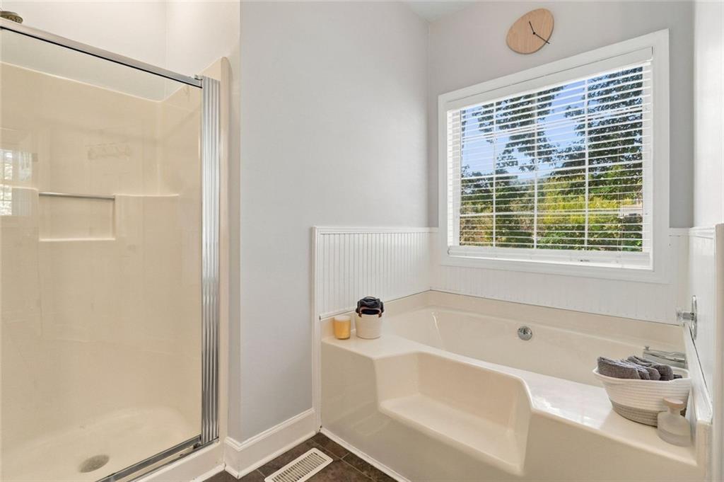 4860 Hampton Square Drive Property Photo 25