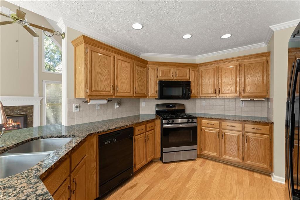 2015 Ashton Pointe Drive Property Photo 16