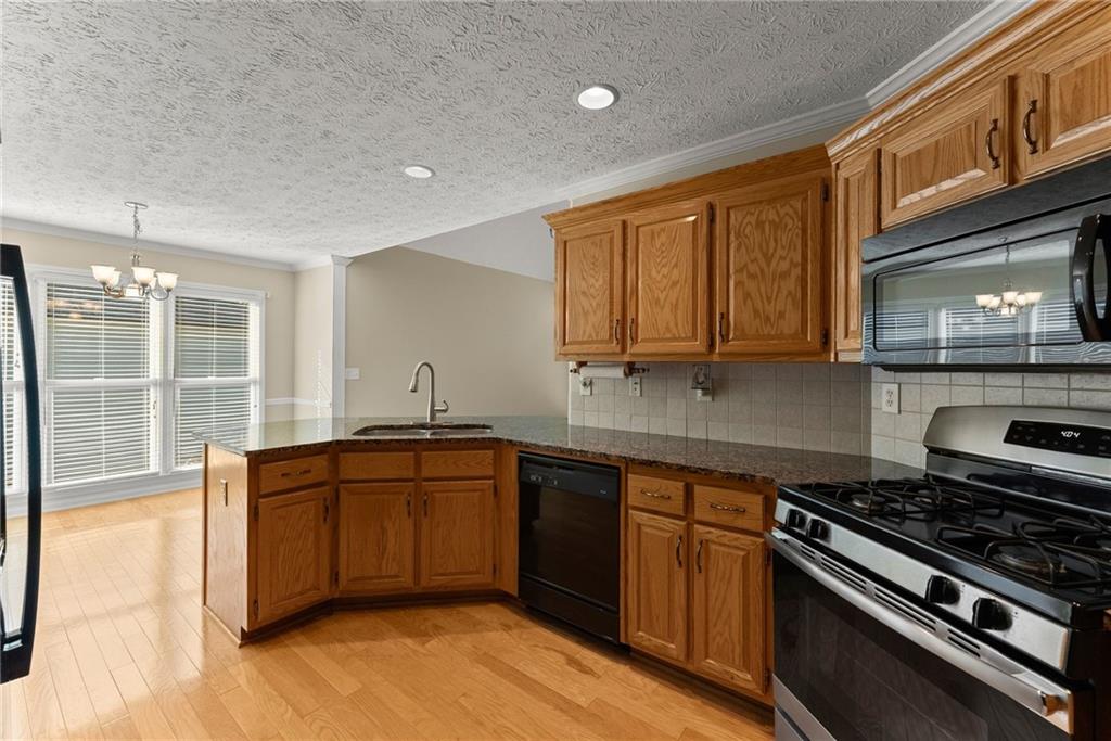 2015 Ashton Pointe Drive Property Photo 17