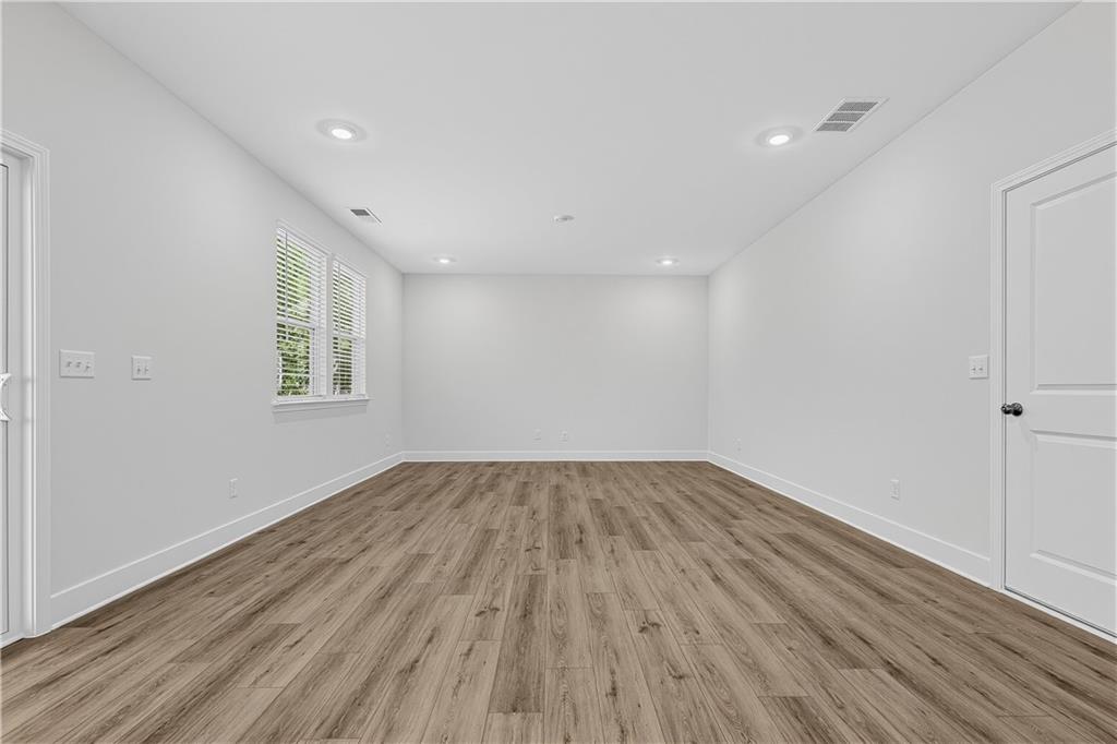 3553 Shire Park Property Photo 5