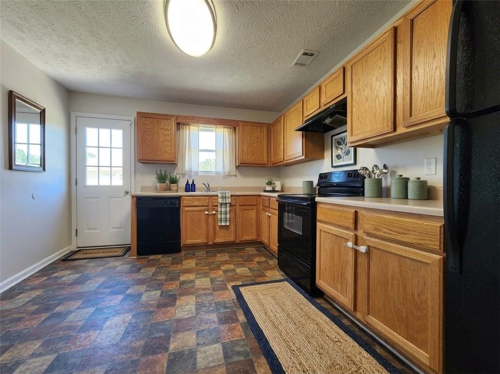 10944 Station Drive Property Photo 11