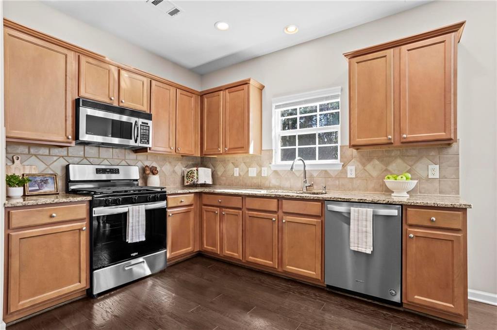 431 Highlands Loop Property Photo 10