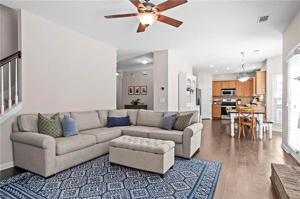 431 Highlands Loop Property Photo 16
