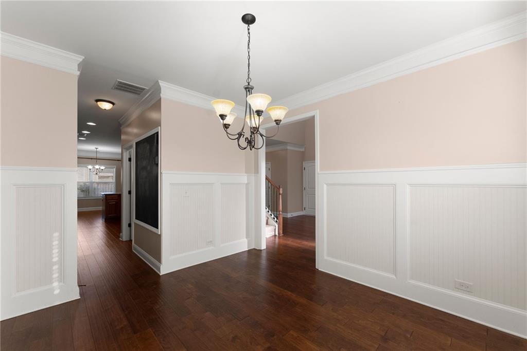 334 Red Cap Circle Property Photo 4