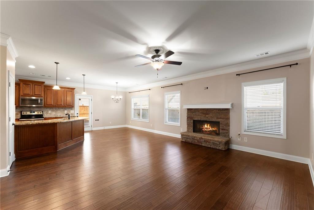 334 Red Cap Circle Property Photo 10