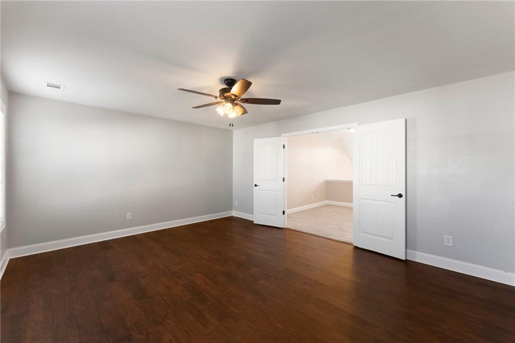 334 Red Cap Circle Property Photo 21