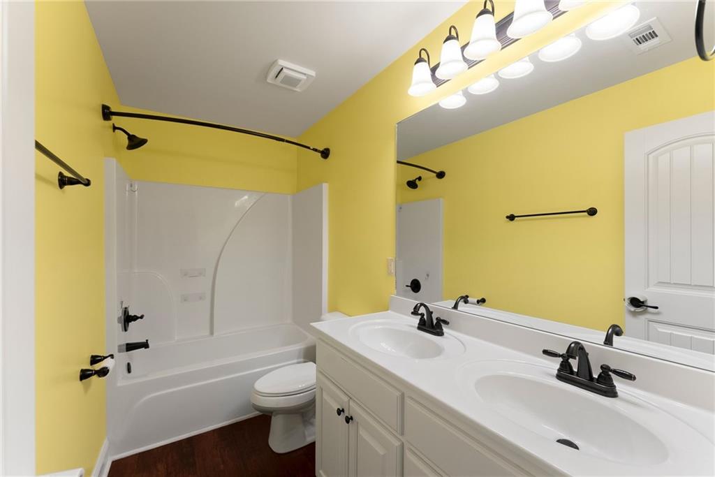 334 Red Cap Circle Property Photo 22