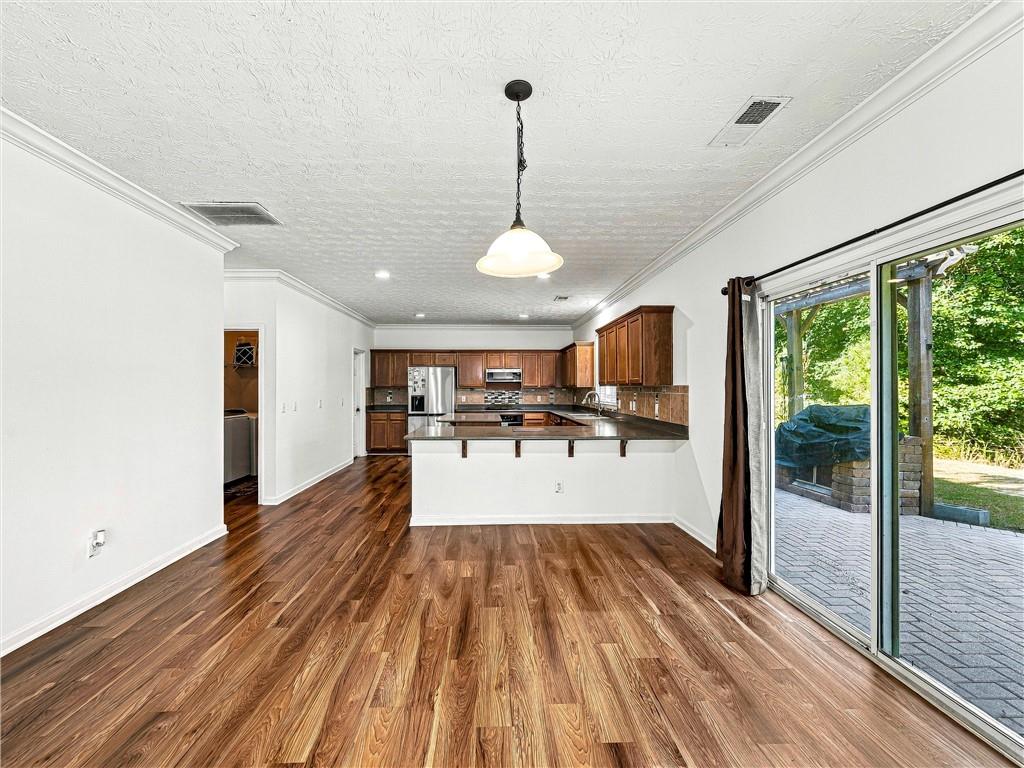 6107 Chastain Way Property Photo 17