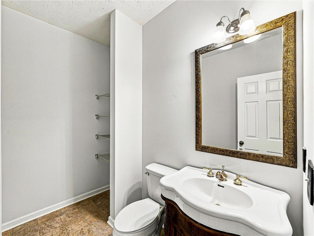 6107 Chastain Way Property Photo 22