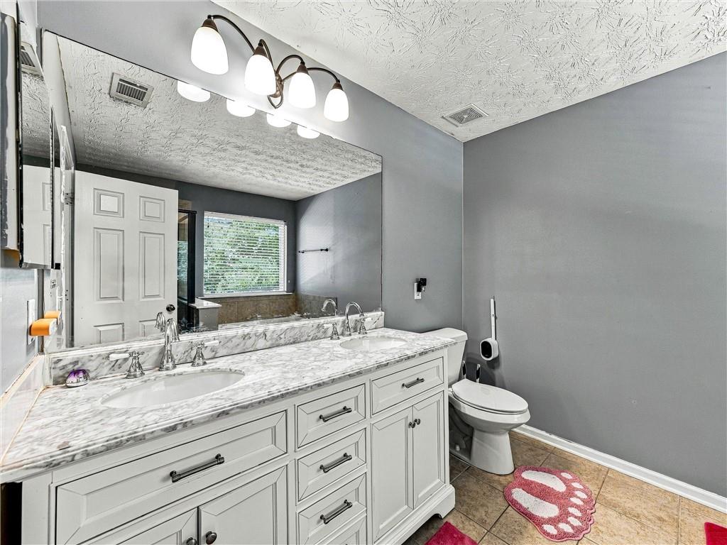 6107 Chastain Way Property Photo 29