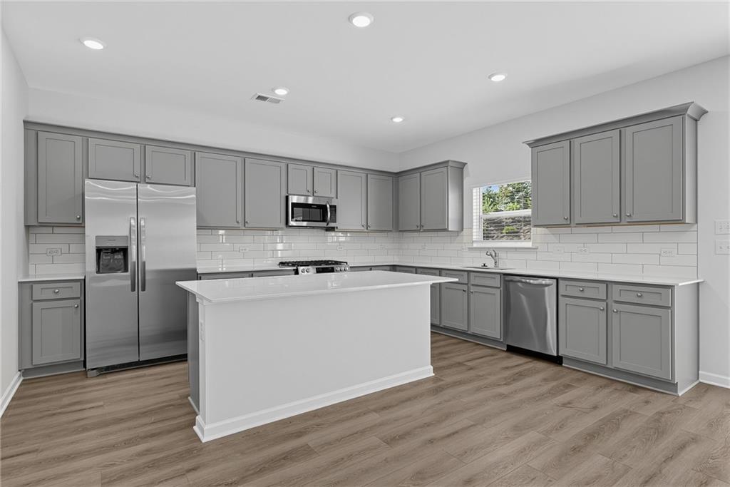3875 Breton Cove Property Photo 9