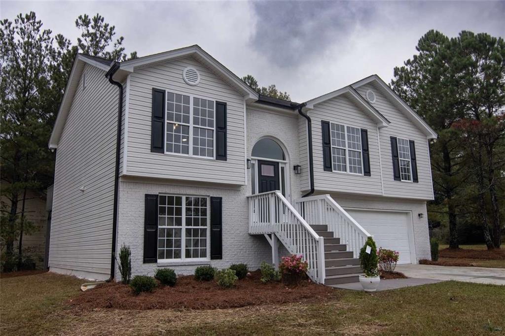 111 Pinkston Court Property Photo 1