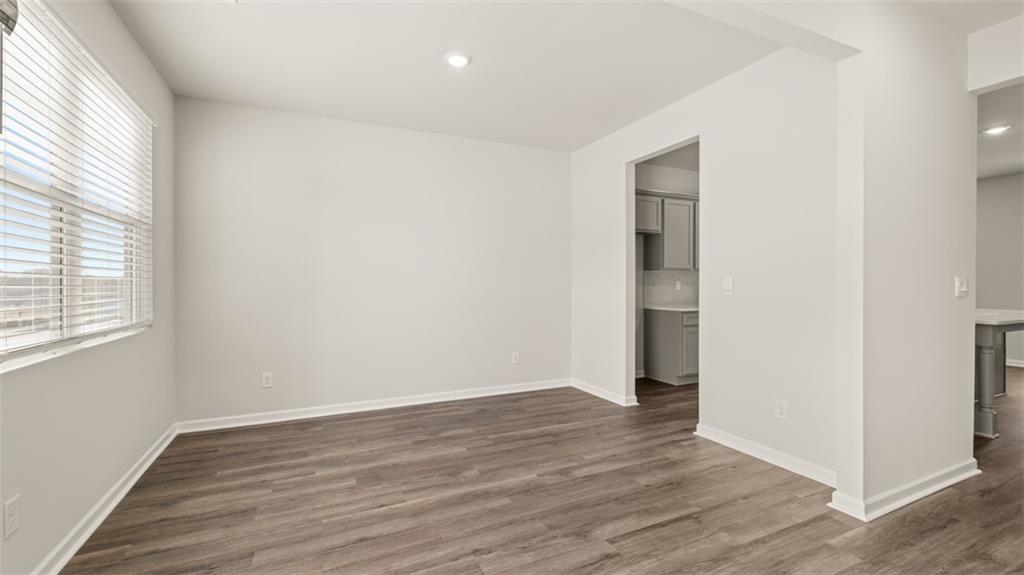 243 Bristol Boulevard Property Photo 3