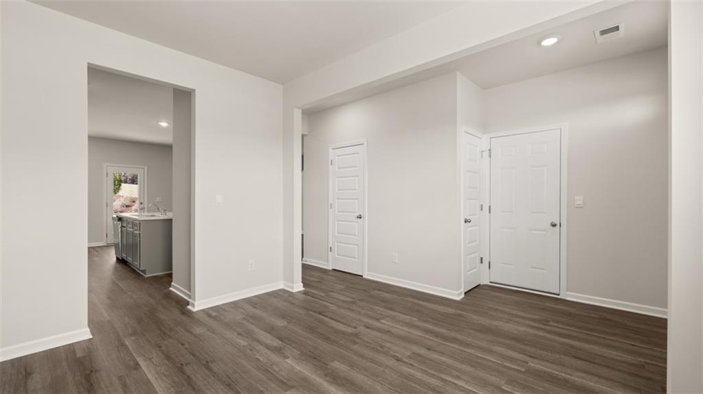 243 Bristol Boulevard Property Photo 6