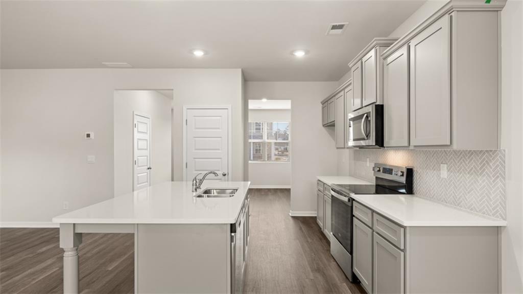 243 Bristol Boulevard Property Photo 12
