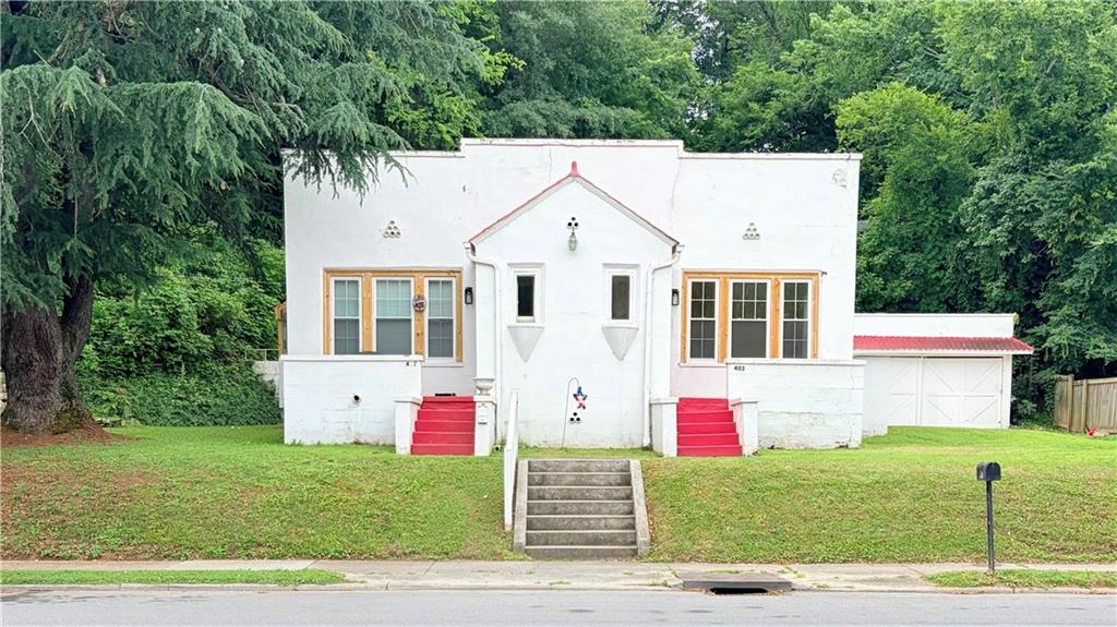 403 E Elm Street Property Photo 1