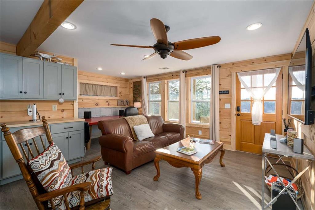 21 Riverview Circle Property Photo 18