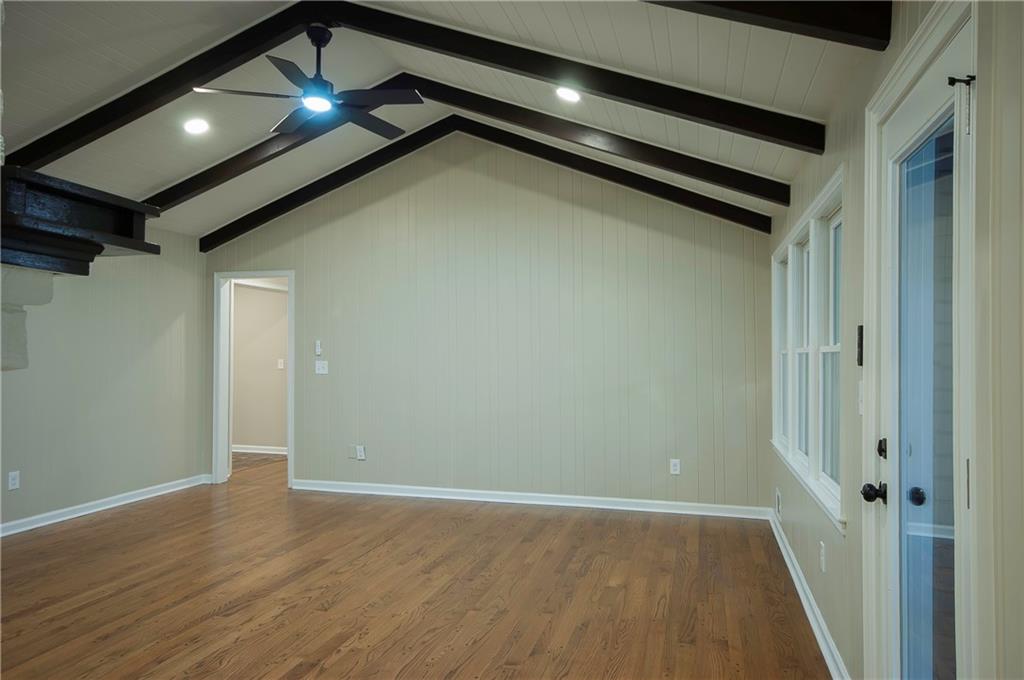 3680 Midvale Road Property Photo 12