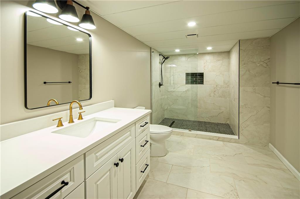 3680 Midvale Road Property Photo 28