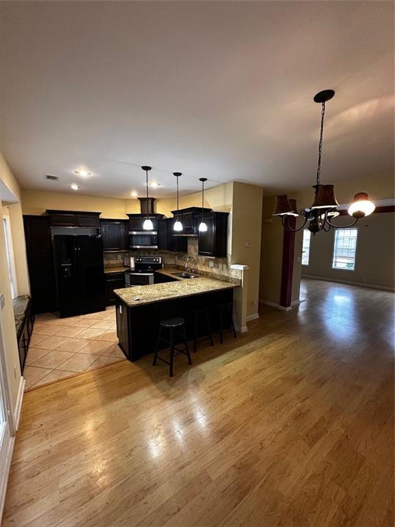 2132 Millgate Lane Property Photo 4