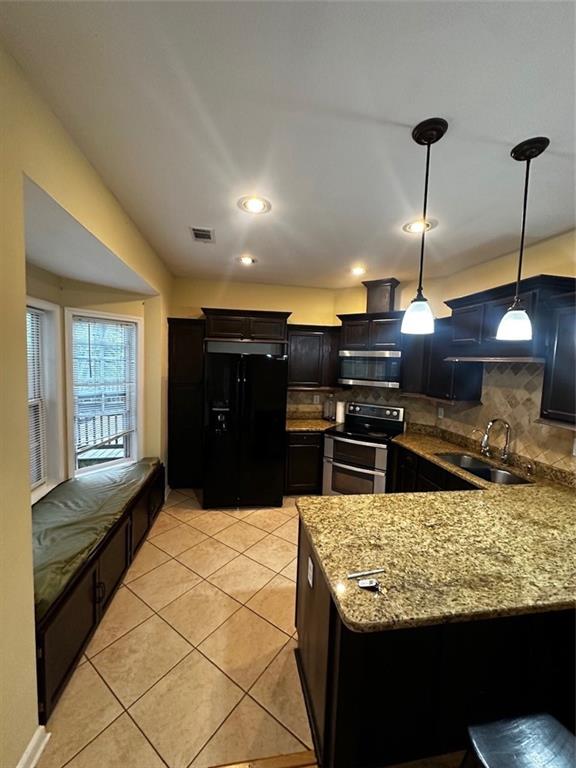 2132 Millgate Lane Property Photo 5