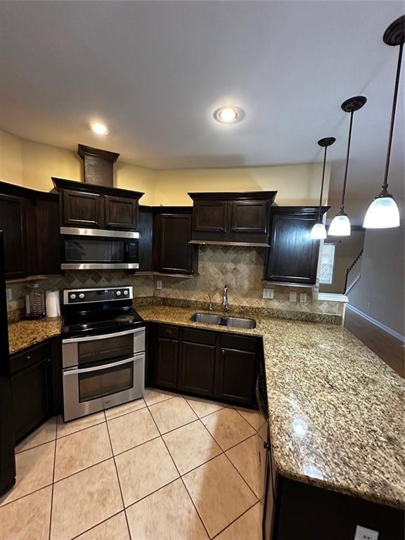 2132 Millgate Lane Property Photo 6