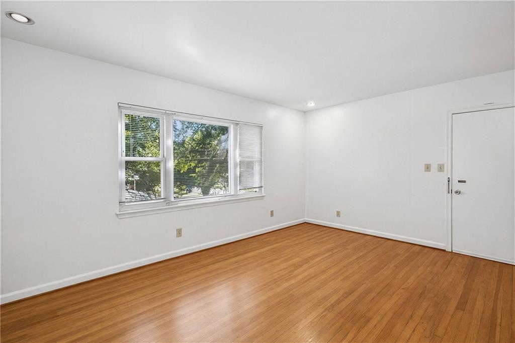 640 Webster Drive Property Photo 10