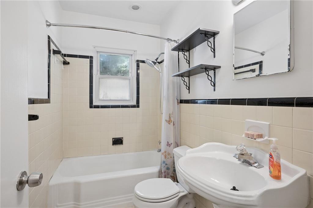 640 Webster Drive Property Photo 16