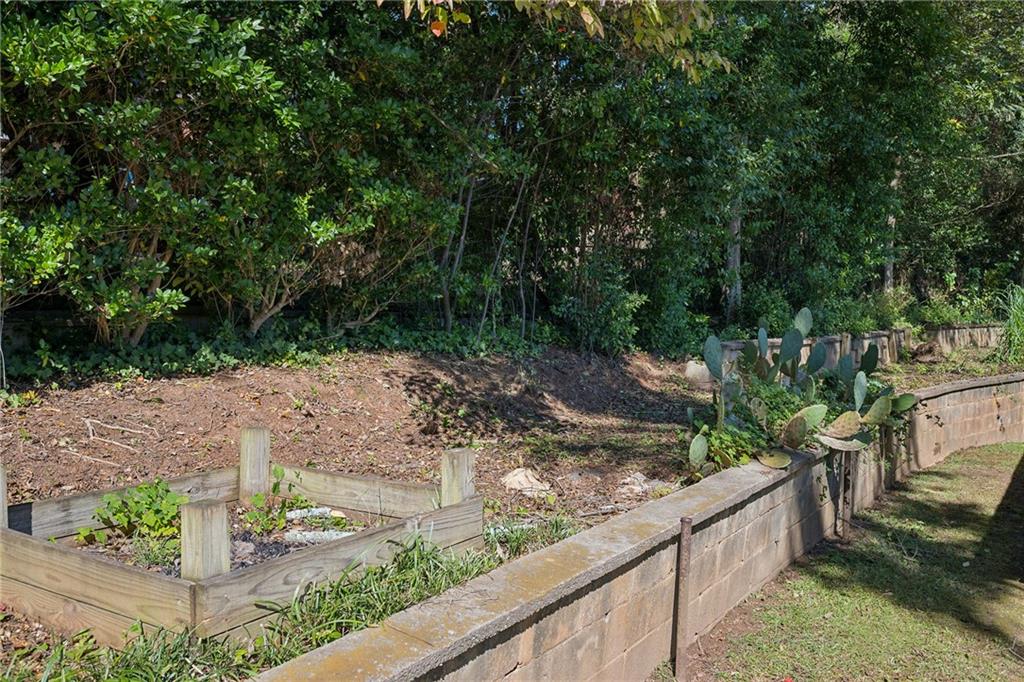 640 Webster Drive Property Photo 40