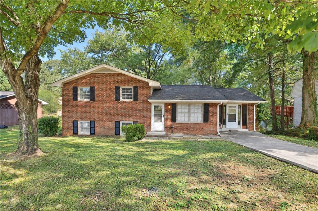6370 Maddox Road Property Photo 1
