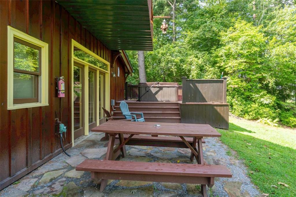 83 Riverview Circle Property Photo 19